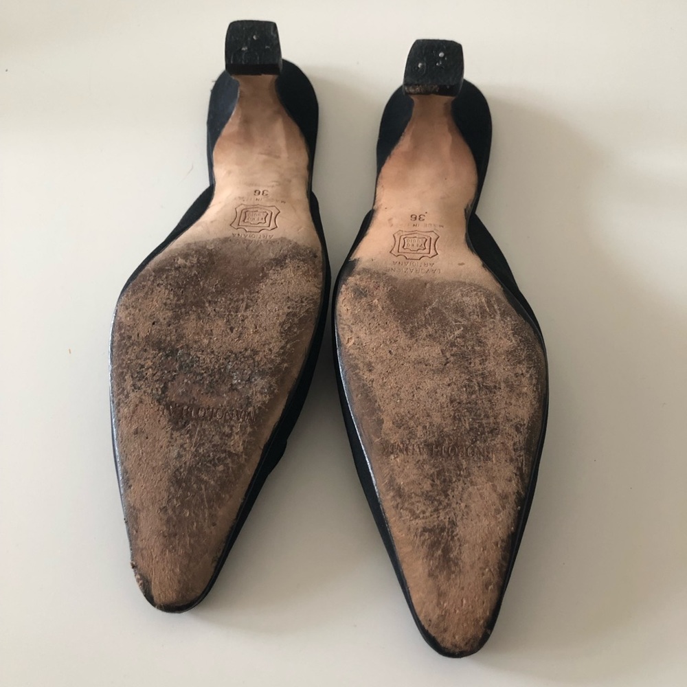 Vintage Manolo Blahnik pumps - Picture 4 of 5